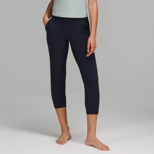 lululemon Align High-Rise Jogger Cropped Navy size 6